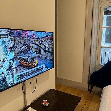 Double Room With Private Wc In Shared House In Downtown Lisboa Eksteriør billede